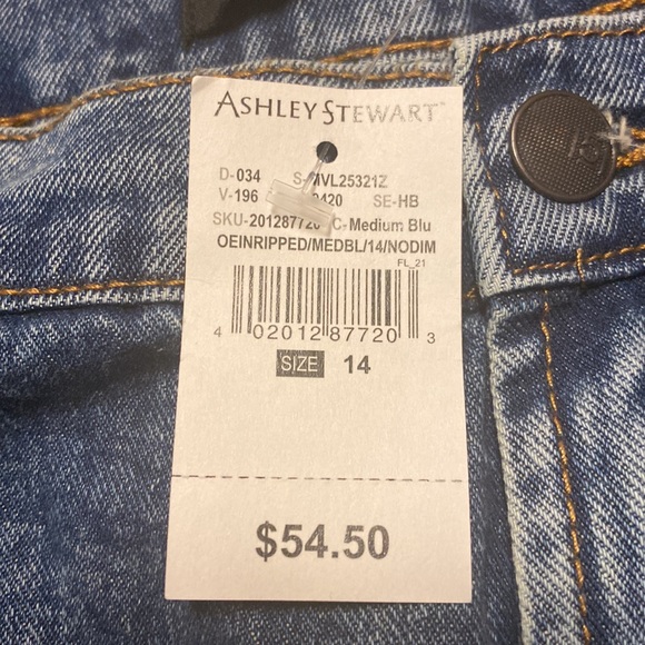 Plus Size Ripped Jeans - Picture 2 of 2